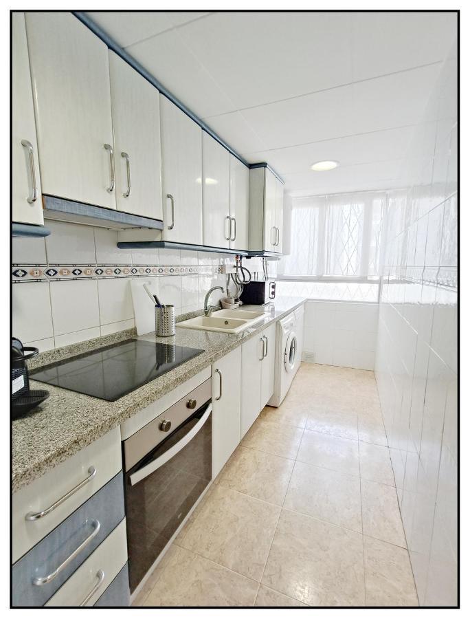 Apartamento Centrico Junto Al Mar - Wifi Free سالو المظهر الخارجي الصورة